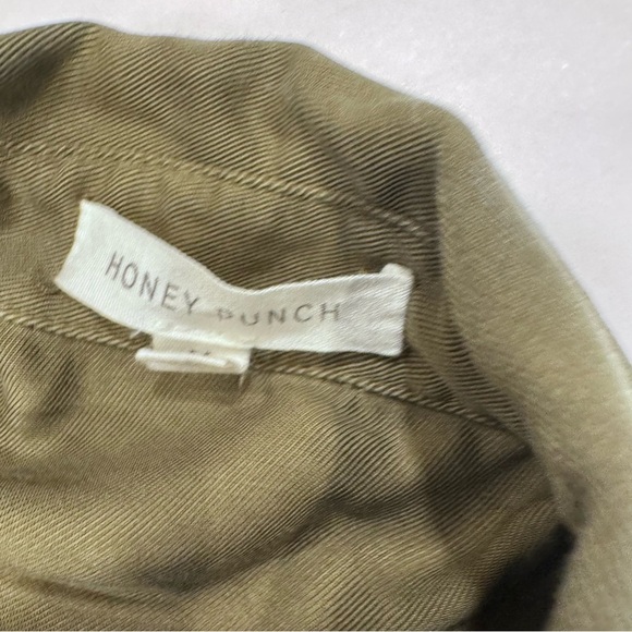 Honey Punch women’s Patch Green military jacket size medium - Picture 3 of 10